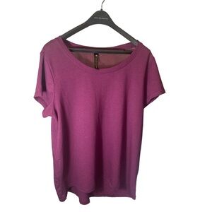 Yogalicious 1x plum color top with mesh back